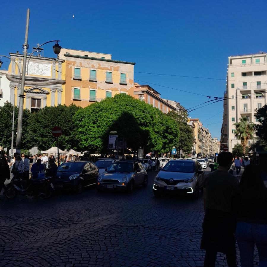 Piazza Carita' Centro Storico Lägenhet Neapel Exteriör bild