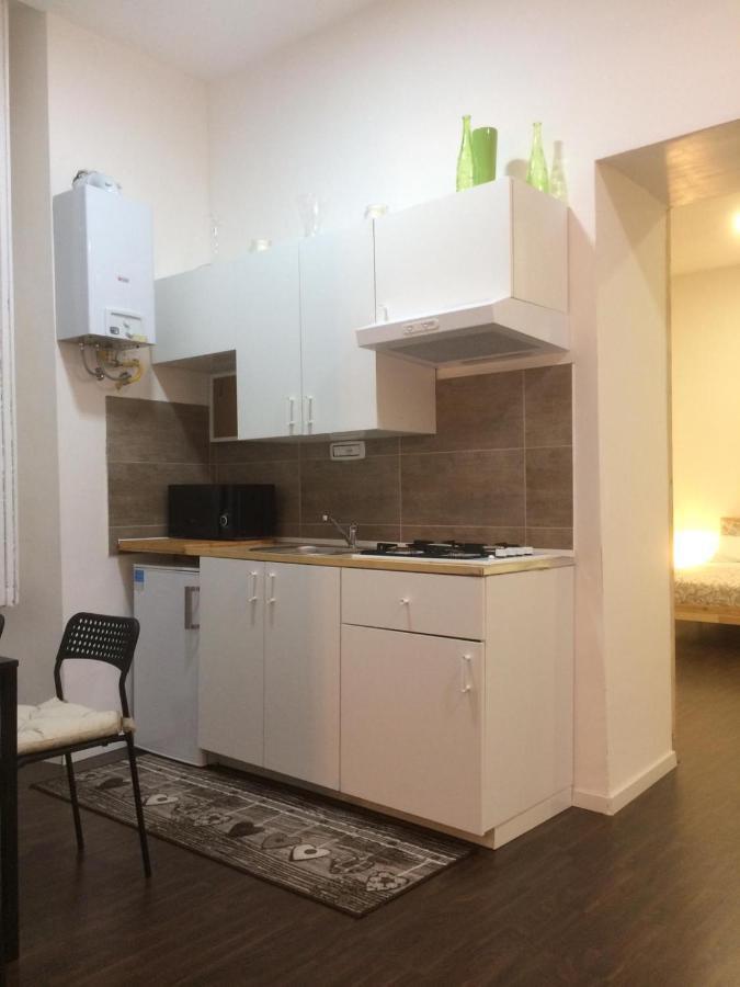Piazza Carita' Centro Storico Lägenhet Neapel Exteriör bild